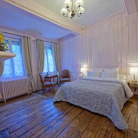 Guest House Saint Yves Dinan Exterior photo